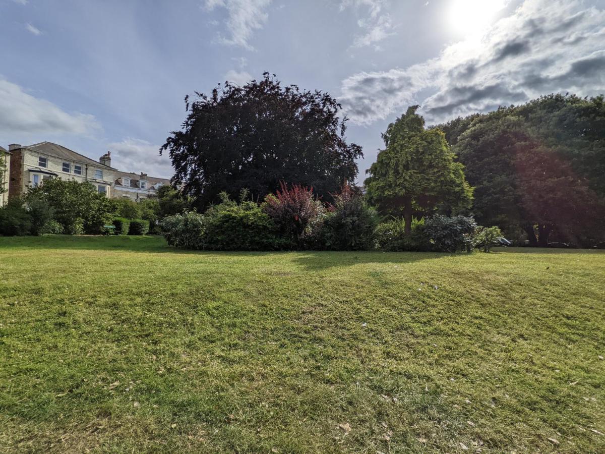 No. 1 Grosvenor Crescent, First Floor Apartment Scarborough Bagian luar foto